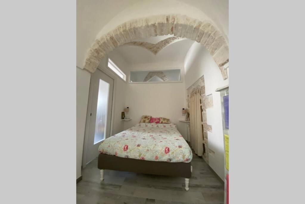 Un Cuore E Due Capanne Ceglie Messapica Exterior photo